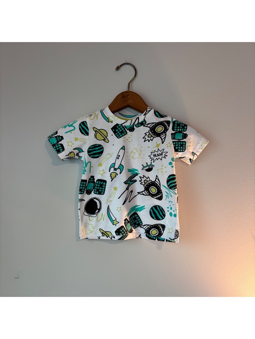 Kidgets Toddler Boys Space Print T-Shirt 2T White Rocket Planet Astronaut